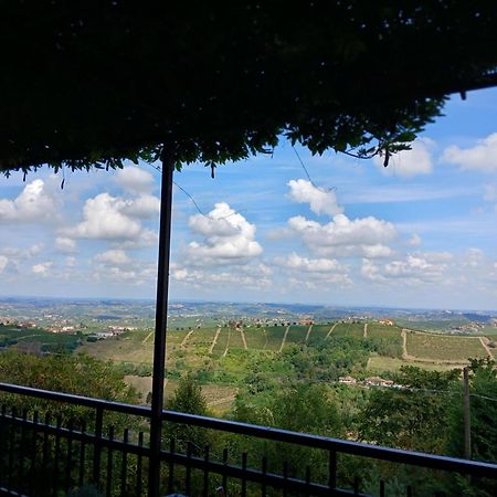 Casa Vacanza Il Colle Del Vento Calosso Exteriér fotografie