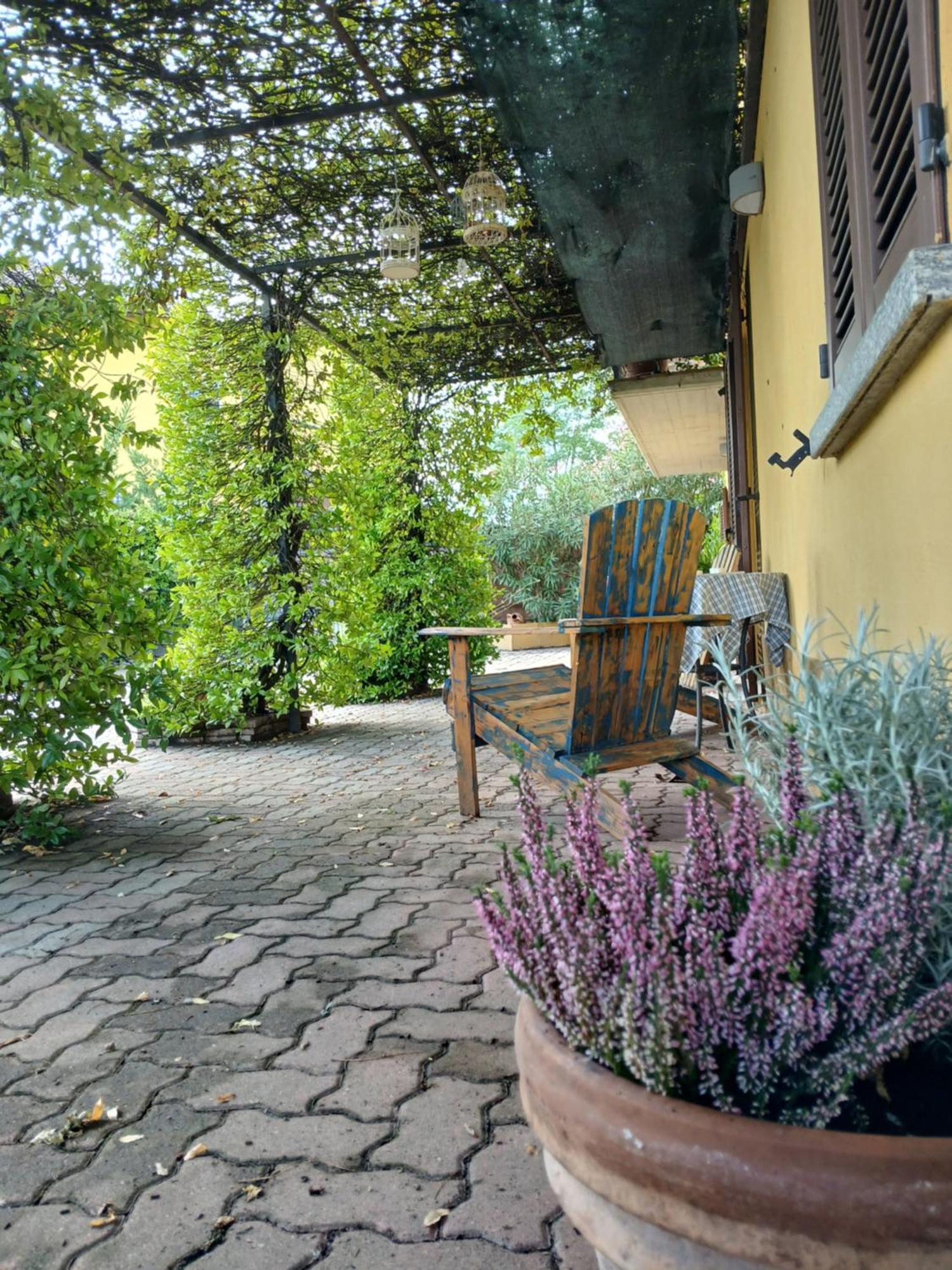 Casa Vacanza Il Colle Del Vento Calosso Exteriér fotografie