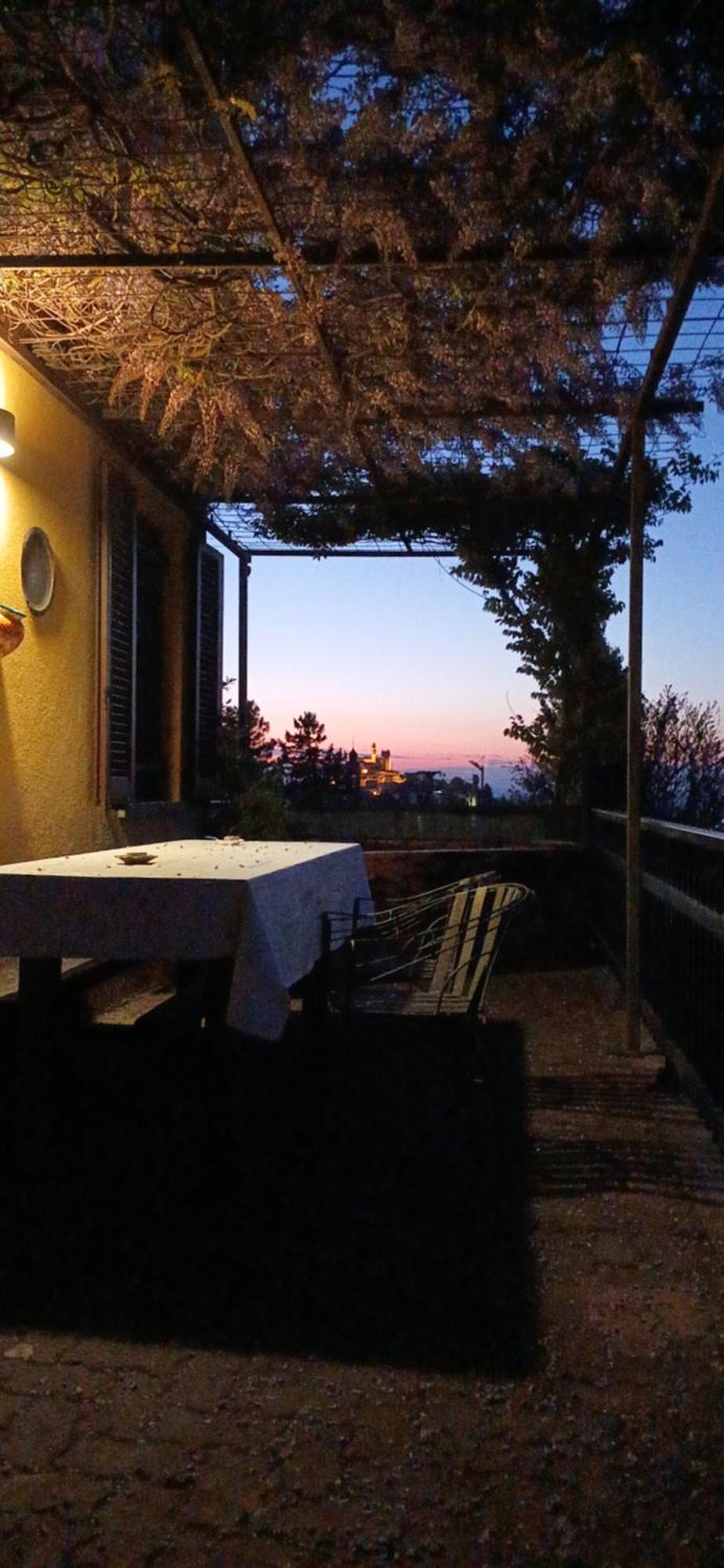Casa Vacanza Il Colle Del Vento Calosso Exteriér fotografie